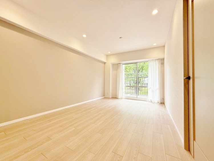 居間 過ごす時間が、たくさんの思い出として紡がれていく場所。