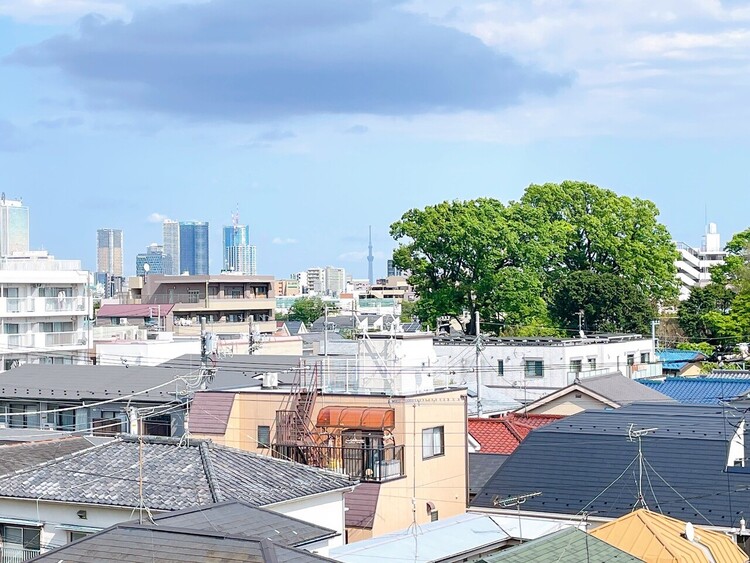 バルコニー 頬をなでる、優しい風を感じることが出来ます。