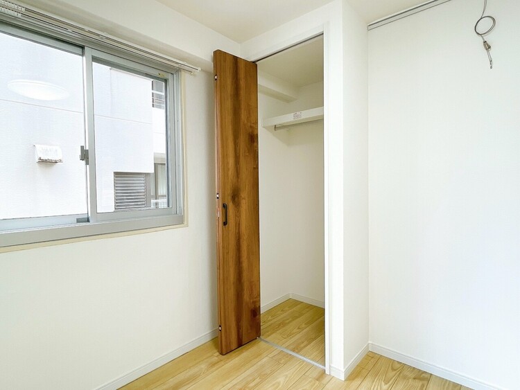 収納 居室にはクローゼットがあり、荷物もスッキリ収納して快適にお過ごしいただけます。