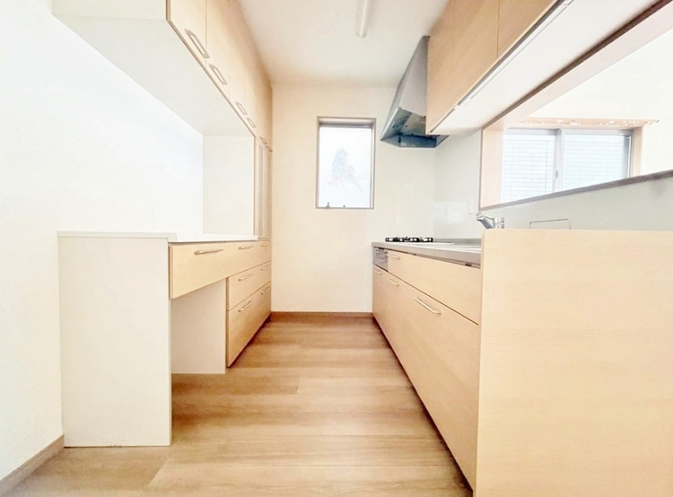 キッチン 洗練されたスタイリッシュなデザイン性と使いやすさを備えた仕様。