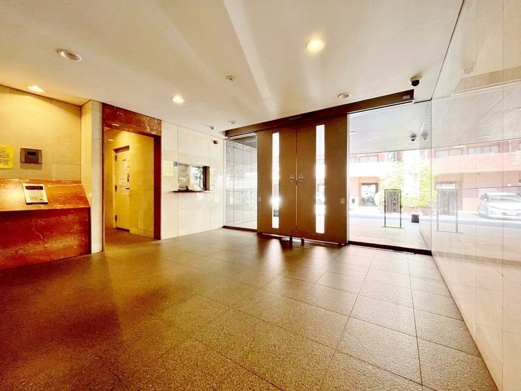 エントランス エントランスは、毎日の行き帰りで使う大事な空間です。