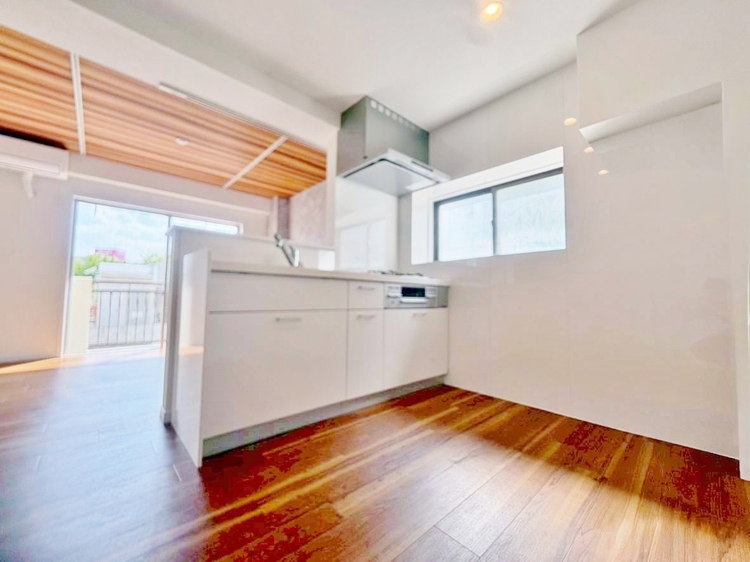 キッチン 洗練されたスタイリッシュなデザイン性と使いやすさを備えた仕様。