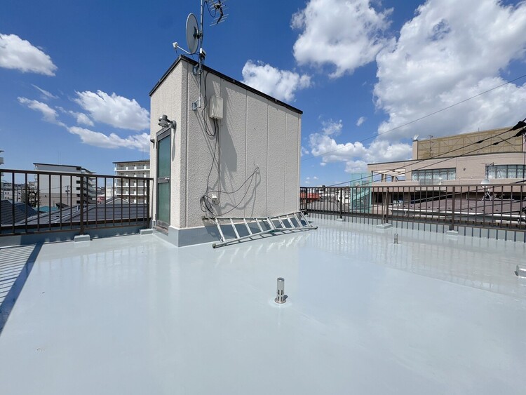 バルコニー 暮らしの中で、光と風を演出してくれるバルコニー。