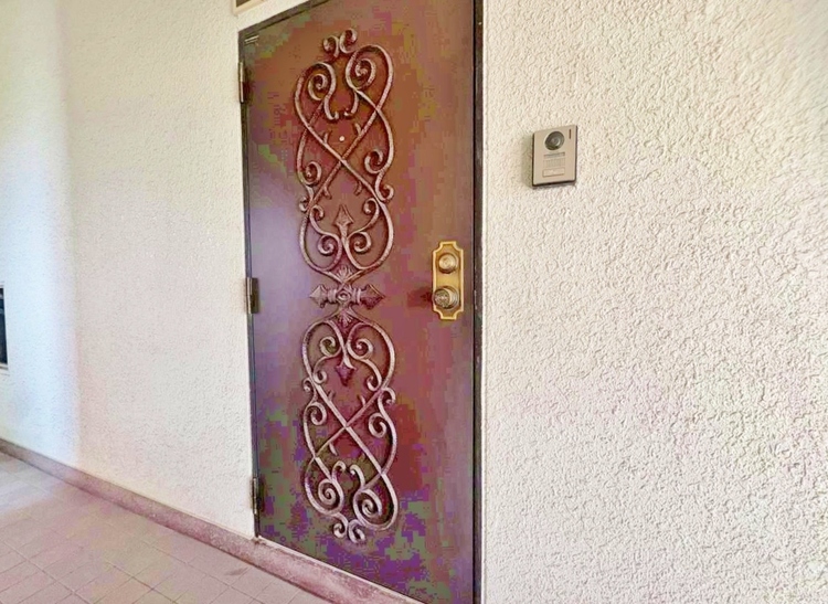 玄関 玄関を開ければ、そこは安らぎのご自宅。