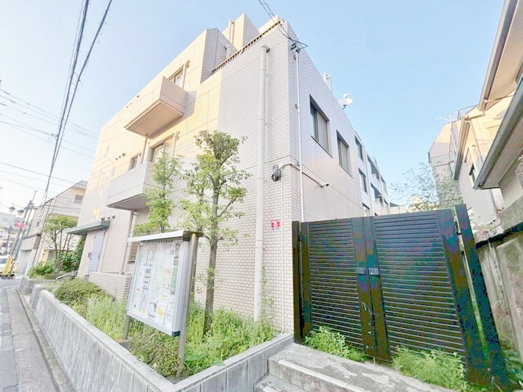 外観 資料には掲載していない情報が、現地にはたくさんあります。是非一度、現地をご確認ください。