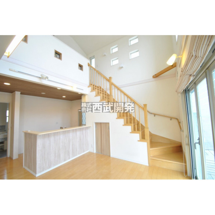 居間 こだわりのリビング階段