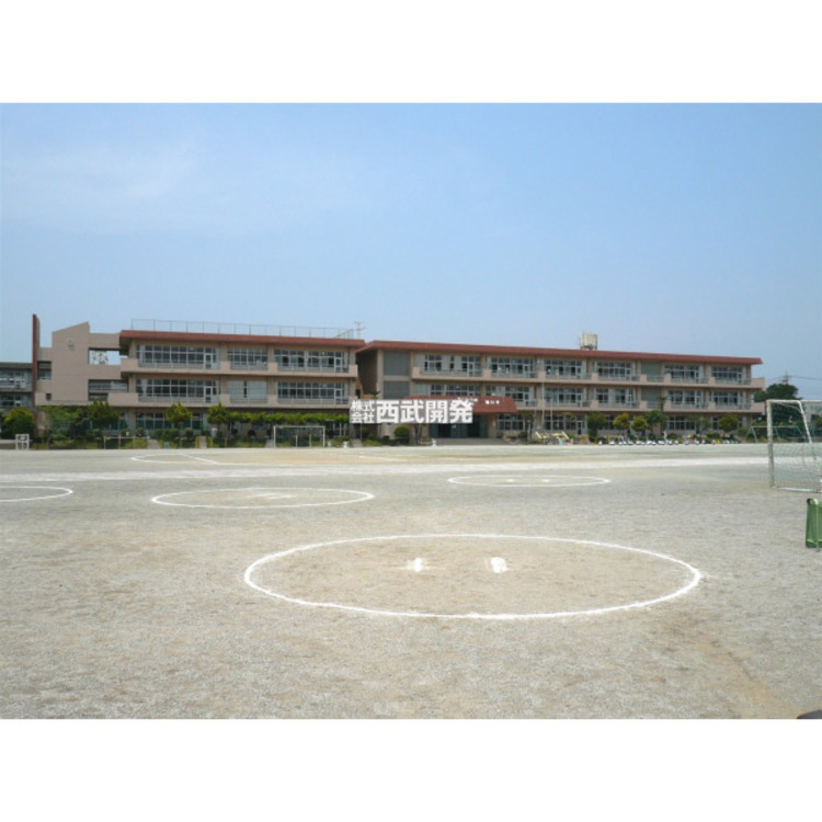 周辺 扇小学校(約210m)