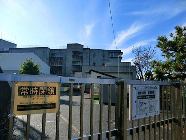 周辺 横浜市立小机小学校	1250m