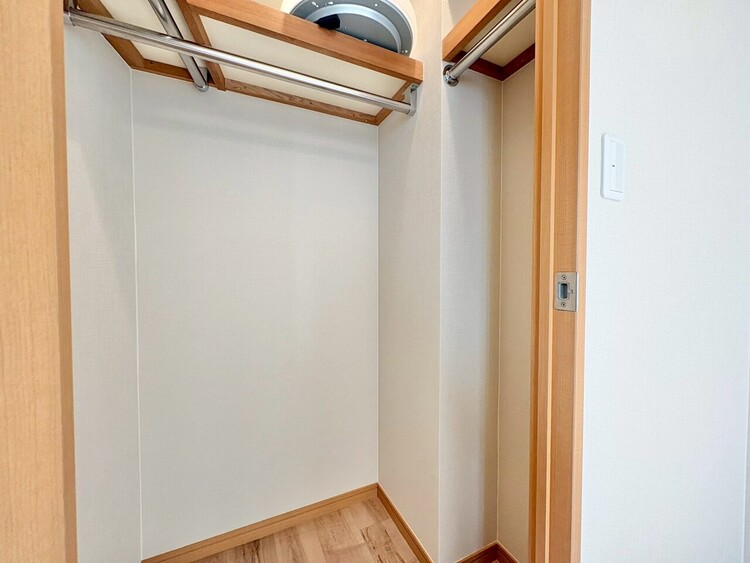 その他 収納スペースが付いていて、お部屋を広く使っていただけます。