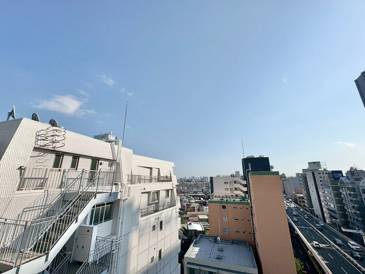 その他 眺望や窓からの景色が良いと、家で過ごす時間も快適です。