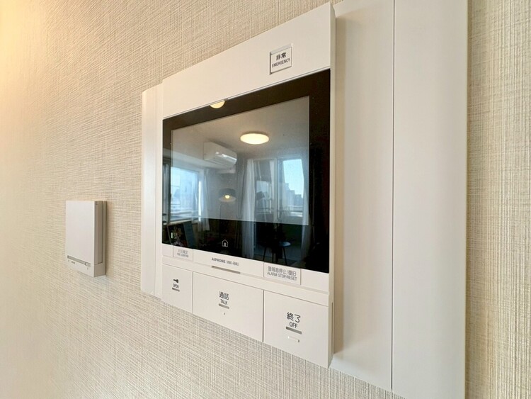 その他 誰が来てもわかる様にモニター付きインターホンを設置。