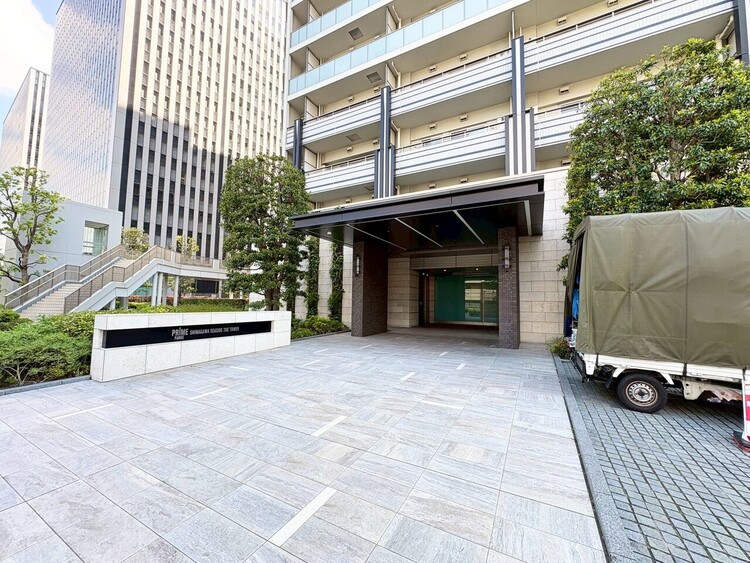 その他 上質感漂う玄関アプローチです。