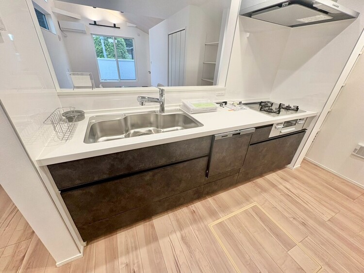 その他 使いやすくスタイリッシュなキッチン空間になっております。