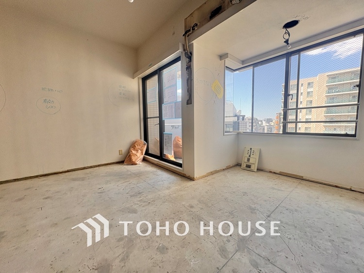 内装 【改装中】風の通り道。舞い込んでくる風が優しく躍り、室内に爽やかな空気を運んでくる。