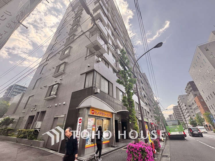 外観 漂う上質な空気感、マンションに入れば「おかえりなさい」と笑顔で迎えてくれるエントランス。最良の心配りを感じるマンションでした。