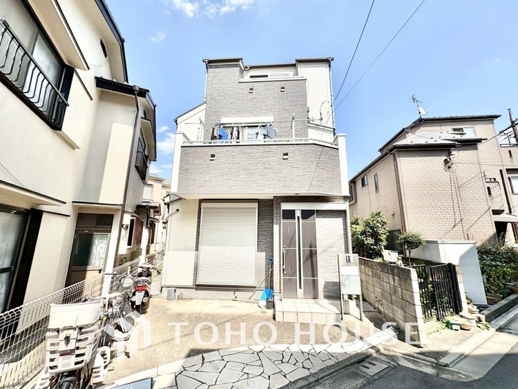 外観 【外観】堂々としたフォルムが印象的な外観。帰宅するたびに安心感を与えてくれるマンションです。