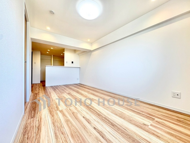 内装 【リビング】開放感のあるリビングは、日常の心地よくしてくれます。