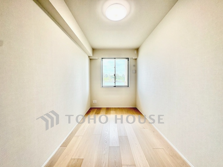 内装 【居室】朝はやわらかな光に包まれ、気持ちよく一日始められます。