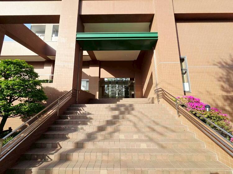 その他 上質感漂う玄関アプローチです。