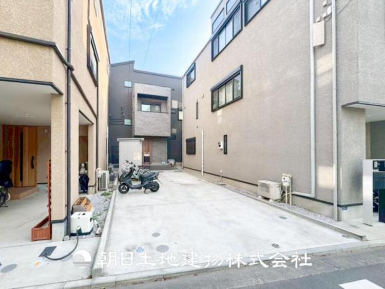 外観 【外観写真】デザインされた空間と充実した建物と共に大切な家族の思い出を刻んでいきます。