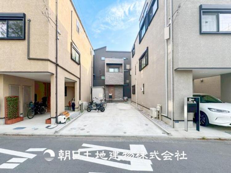 外観 【外観写真】自然素材を活かした外観が魅力のナチュラルテイストな住宅。
