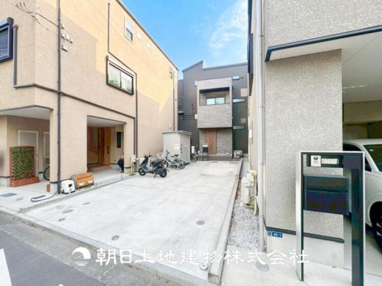 外観 【外観写真】周囲の景観と調和し、心地よい暮らしを提供します。