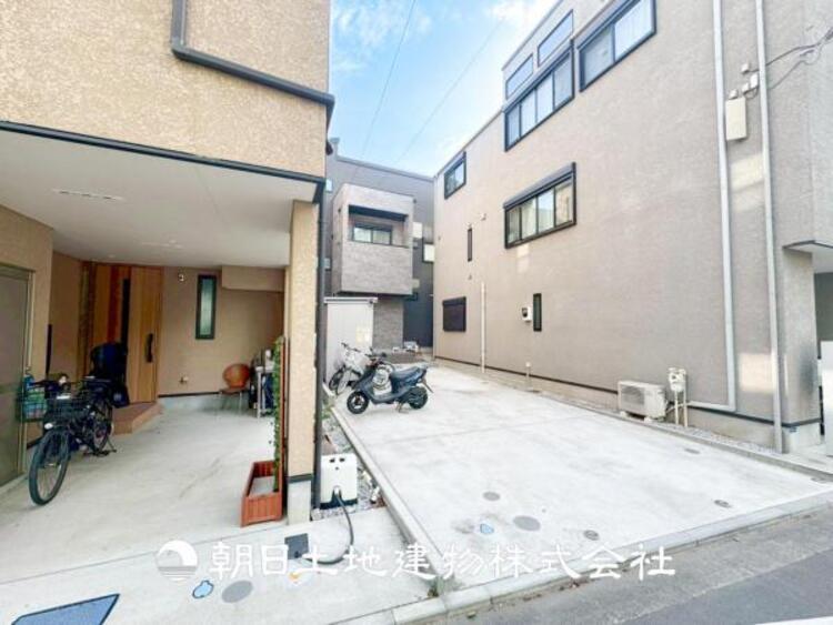 外観 【外観写真】温かい太陽を感じる事ができるのは、目の前に遮るものが無いから。彼方に広がる風景が絵画のように広がります。