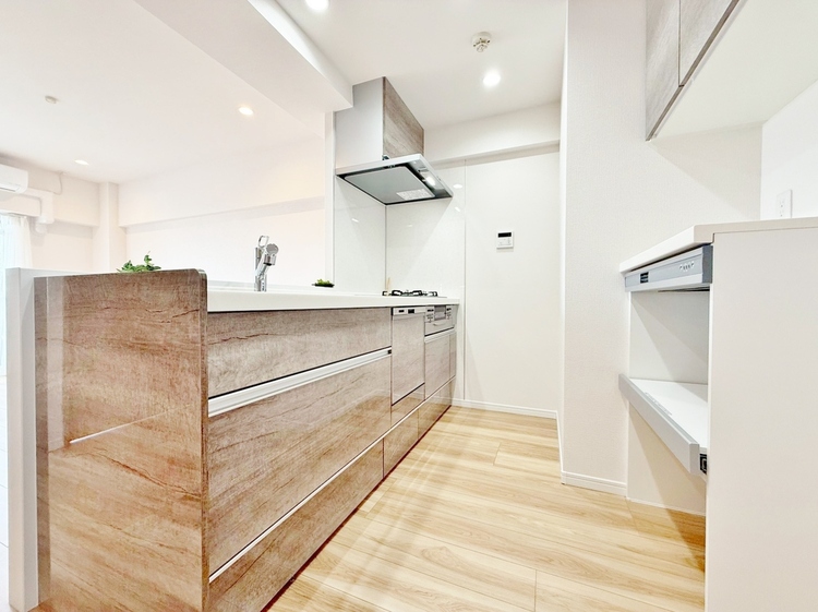 キッチン 洗練されたスタイリッシュなデザイン性と使いやすさを備えた仕様。