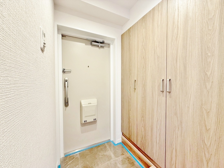 玄関 シューズボックスを完備した玄関です。