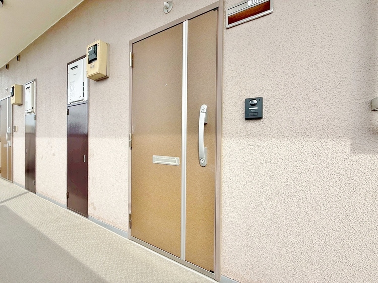 玄関 玄関を開ければ、そこは安らぎのご自宅。