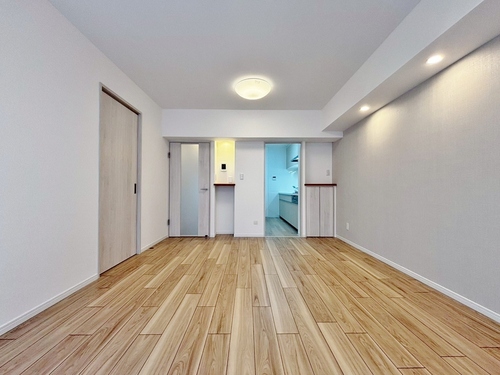 グリーンアベニュー谷塚１２号棟の物件画像