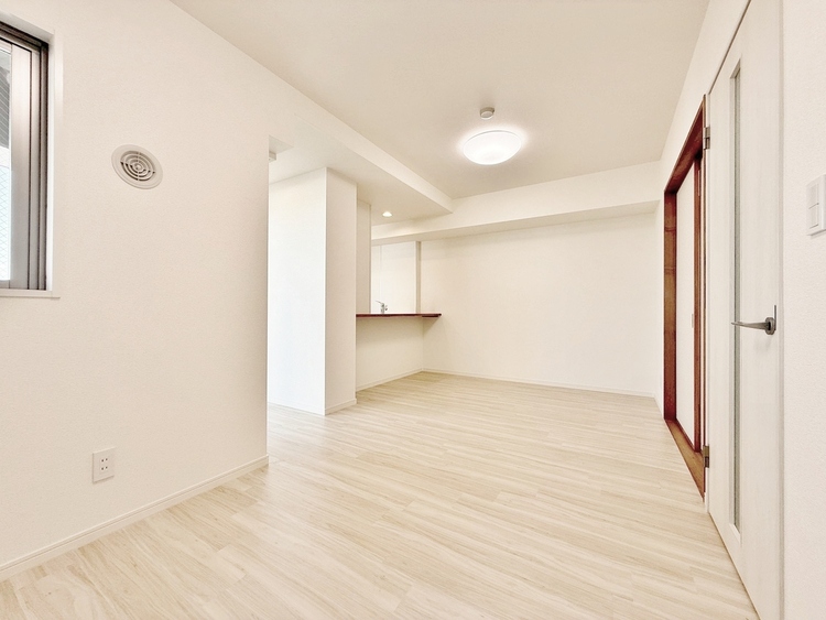 居間 豊かな居住性と、安心感を満たすクオリティが見事に調和した住空間。