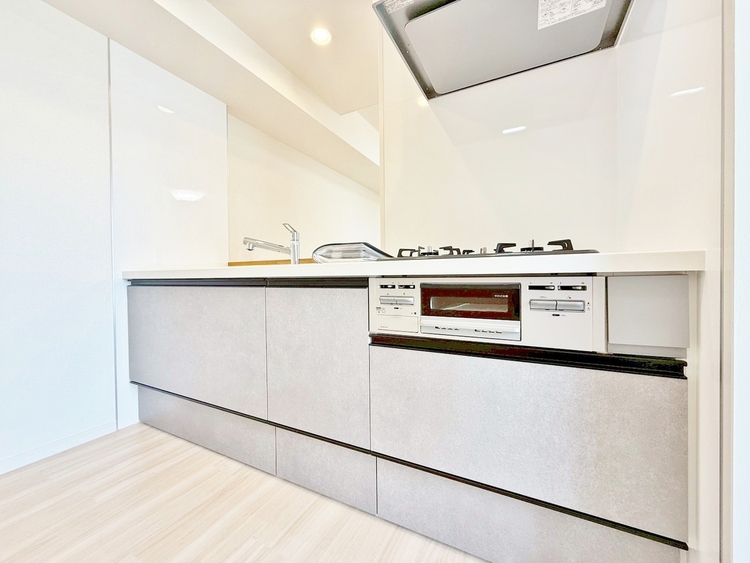 キッチン 洗練されたスタイリッシュなデザイン性と使いやすさを備えた仕様。