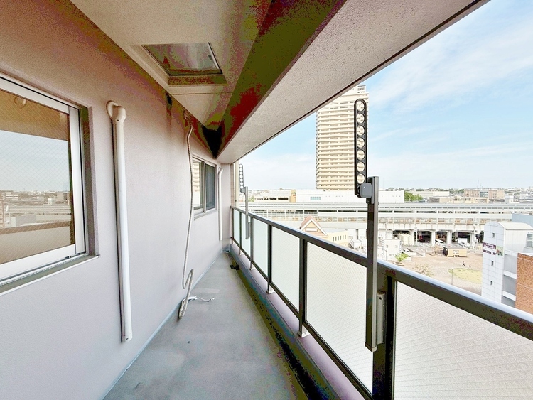 バルコニー 暮らしの中で、光と風を演出してくれるバルコニー。