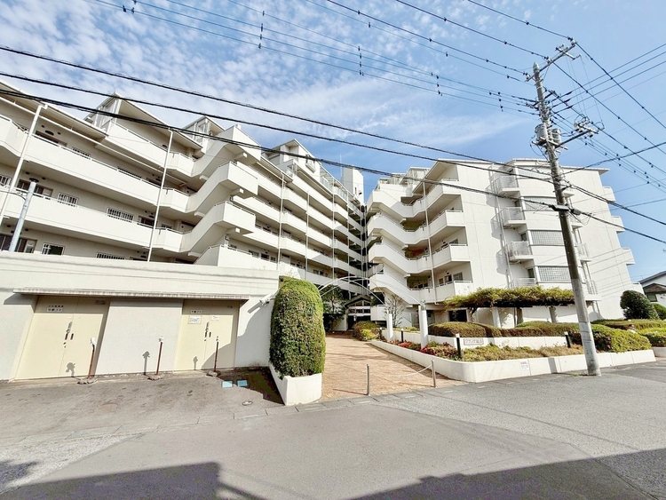 外観 資料には掲載していない情報が、現地にはたくさんあります。是非一度、現地をご確認ください。