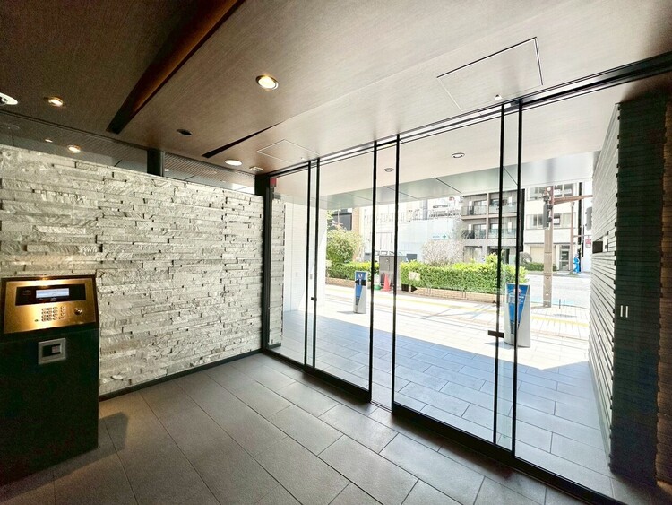 その他 館内は静寂な中が保たれており、管理が行き届いている印象を受けました。