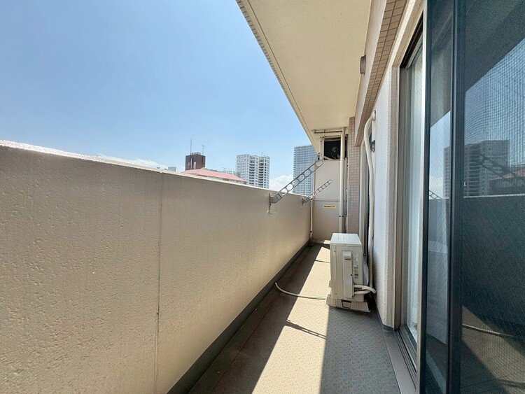 その他 朝の澄んだ空気や、夕方に吹く清々しい風を感じられるバルコニー。