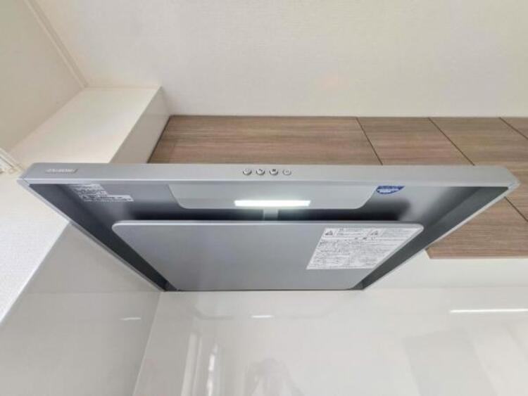 その他 【レンジフード】臭いを強力に排気してくれるレンジフードはお手入れも楽です！