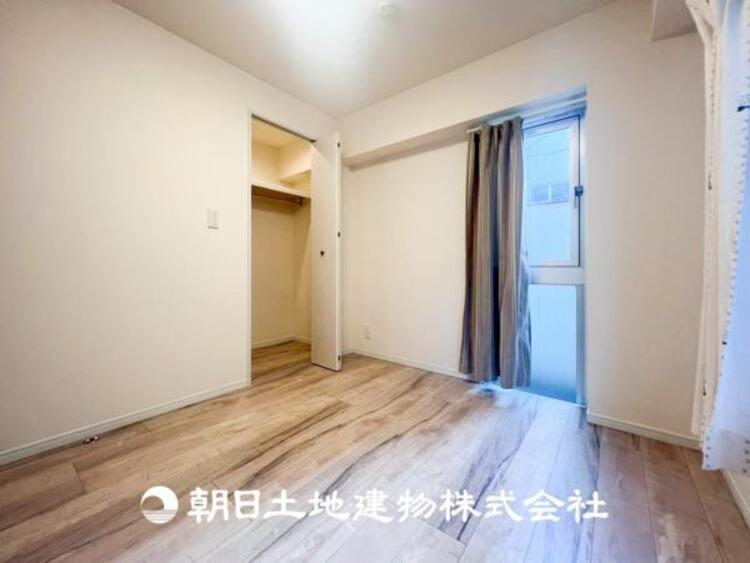 収納 【WIC】収納に便利なウォークインクローゼットがあり、衣類をまとめてしまえるので管理がしやすいです。