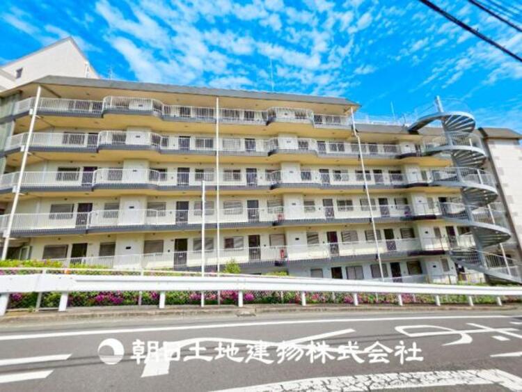 外観 【外観写真】表現された空間はたくさんの光を浴び、風を感じ、暮らしの時間を豊かにしてくれます。