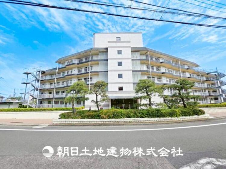 外観 【外観写真】時間のゆとりと空間、暖かな陽光がもたらす光と風を独占してください。新しい暮らしが始まります。