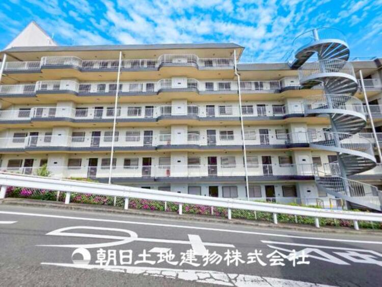 外観 【外観写真】特別な空間はたくさんの光を浴び、風を感じ、暮らしの時間を豊かにしてくれます。