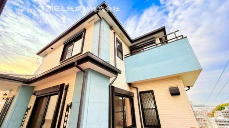 外観 【外観】流行に左右されず将来にわたって価値が継続する佇まい！良好な住環境が保たれたエリアで新生活を！