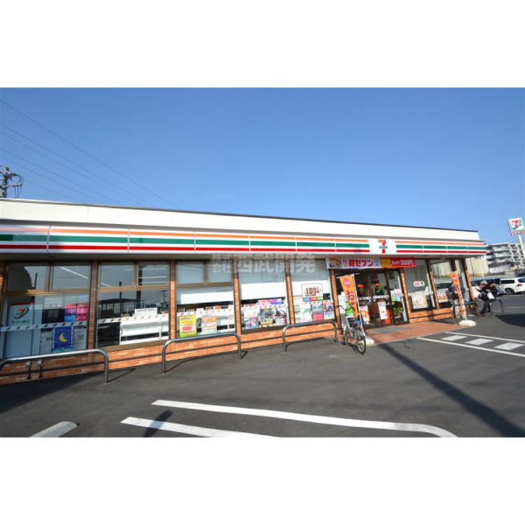 周辺 セブンイレブン入間上藤沢北店(約310m)