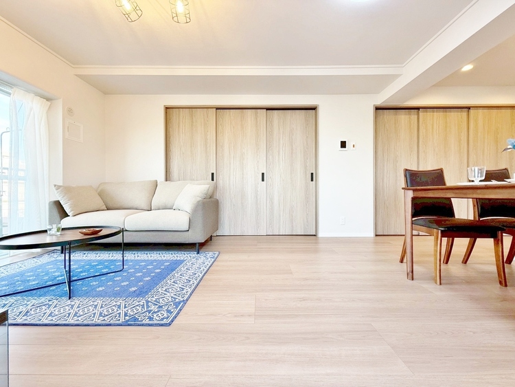 居間 豊かな居住性と、安心感を満たすクオリティが見事に調和した住空間。