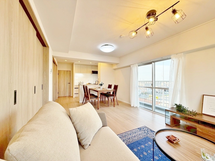 居間 「空間が織り成すひとつ先の住み心地」を演出します。