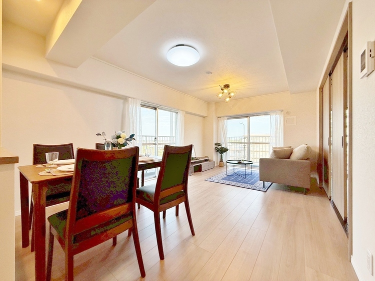 居間 過ごす時間が、たくさんの思い出として紡がれていく場所。