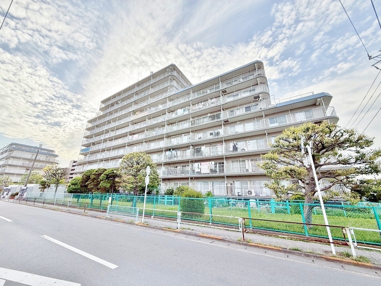 外観 ライフプランニングからローンまで、一貫してご説明させていただきます。お気軽にお問い合わせくださいませ。