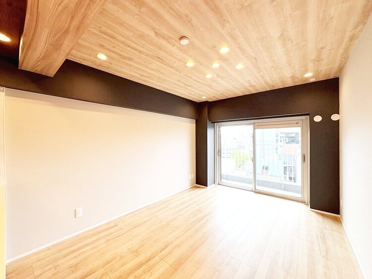 居間 飾り過ぎないシンプルな内装と偏り過ぎないデザインで統一しました。