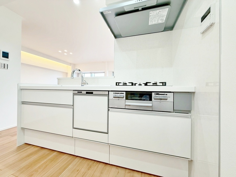 キッチン 洗練されたスタイリッシュなデザイン性と使いやすさを備えた仕様。